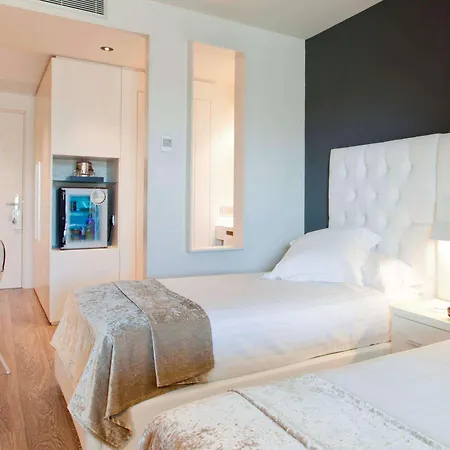 Hotell Sb Plaza Europa 4*