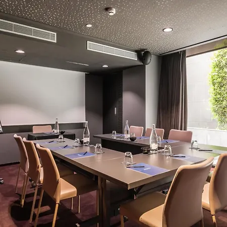 Sb Plaza Europa Hotell 4*